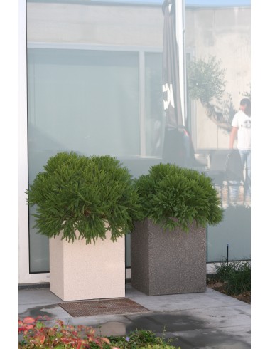 Flower Pot Euclid Textured Grey 48.5cm (Exhibition item) Tuozi - 1 2