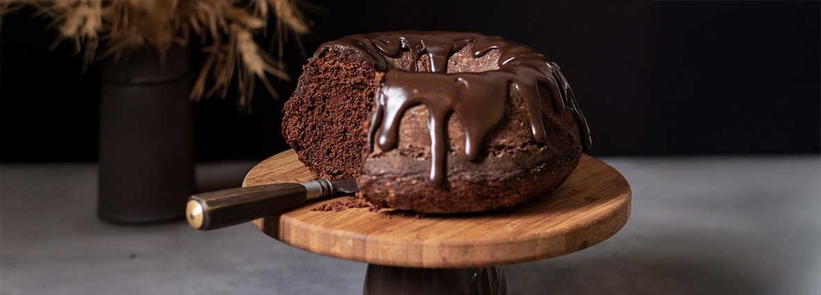 Bolo de Chocolate com cobertura de ganache